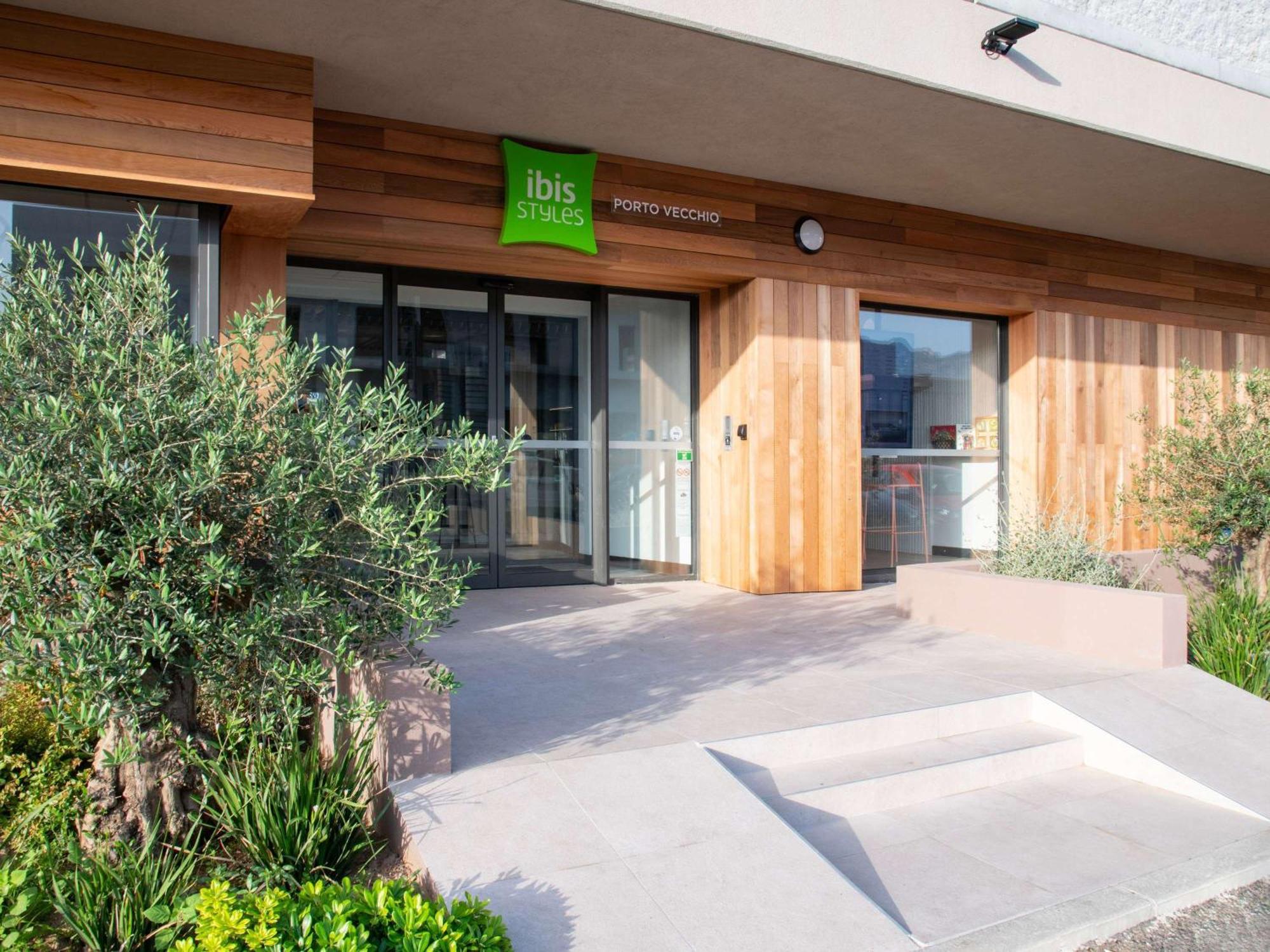 Hotel Ibis Styles Porto Vecchio Exterior foto