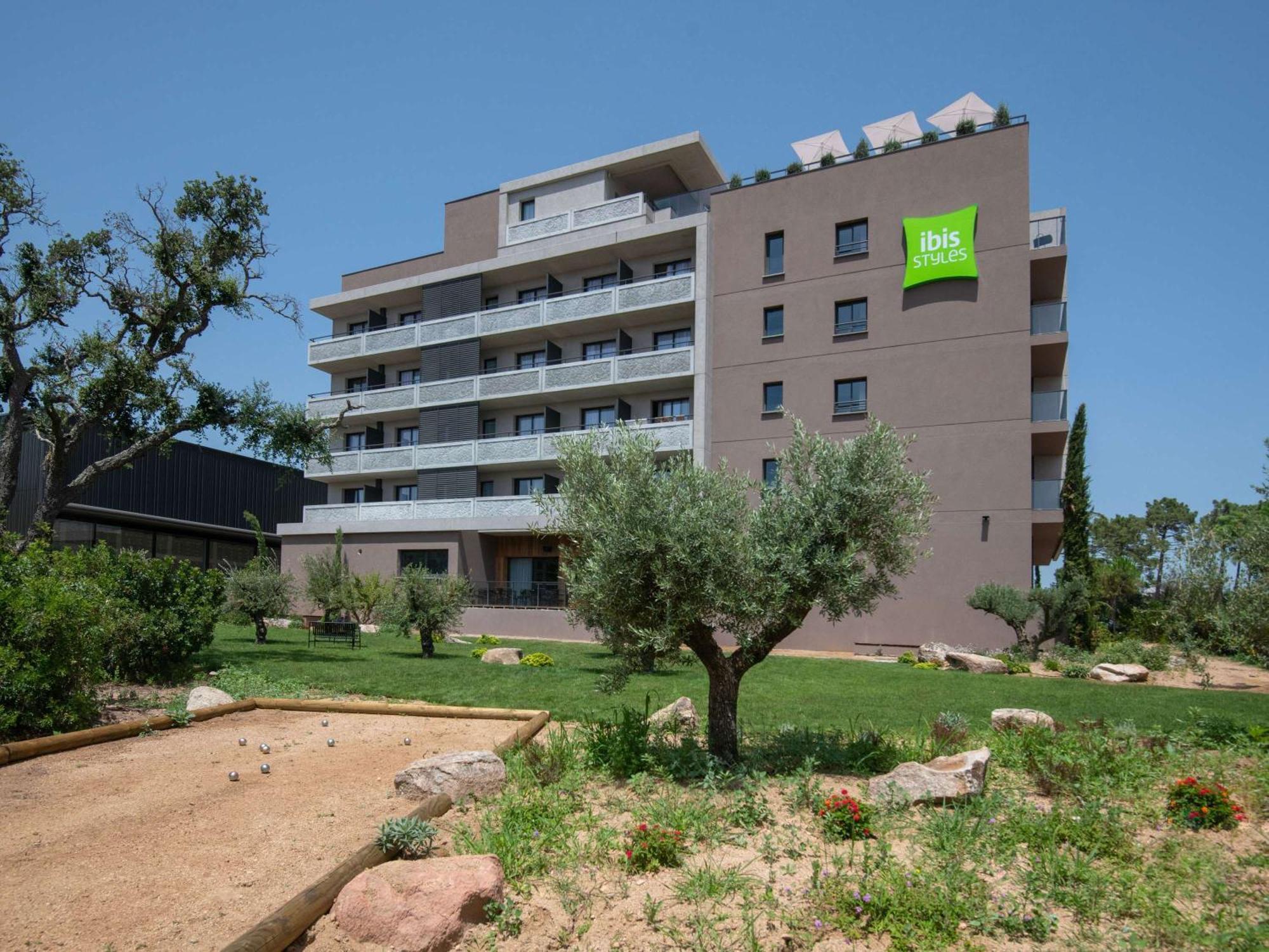 Hotel Ibis Styles Porto Vecchio Exterior foto